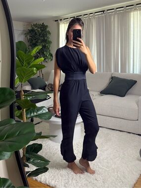 Zara Classic Navy Sleeveless Jumpsuit with Cinched Waist